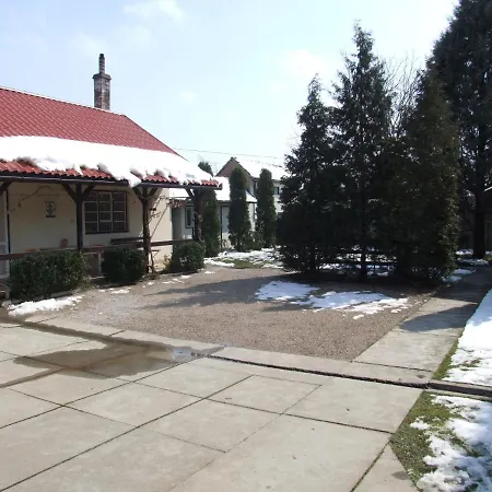 Guest house Revesz Vendeghaz Harkany