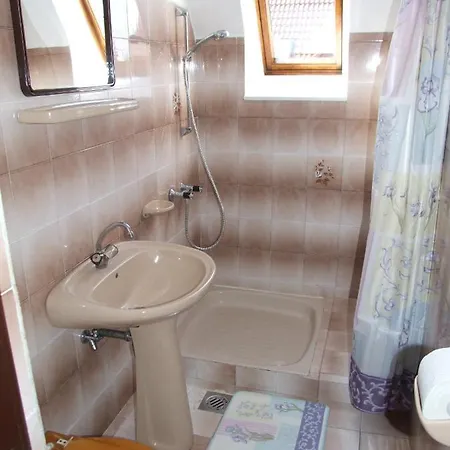 Revesz Vendeghaz 3* Harkány