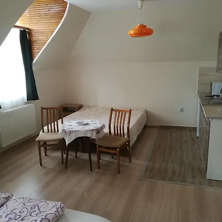 Revesz Vendeghaz Harkány